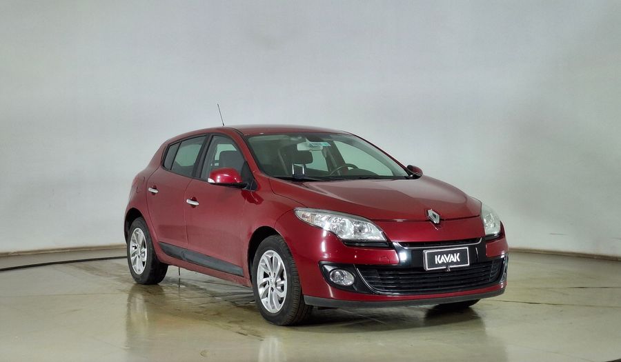 Renault Megane 2.0 16V DYNAMIQUE Hatchback 2014