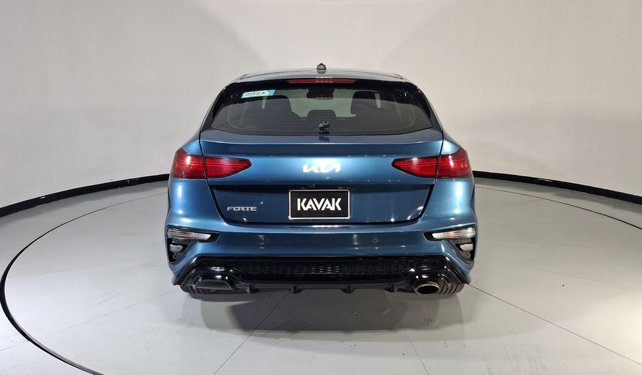 Kia Forte 2.0 EX IVT Hatchback 2022