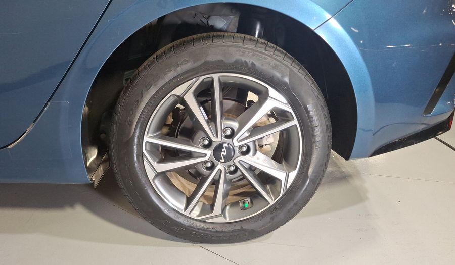 Kia Forte 2.0 EX IVT Hatchback 2022