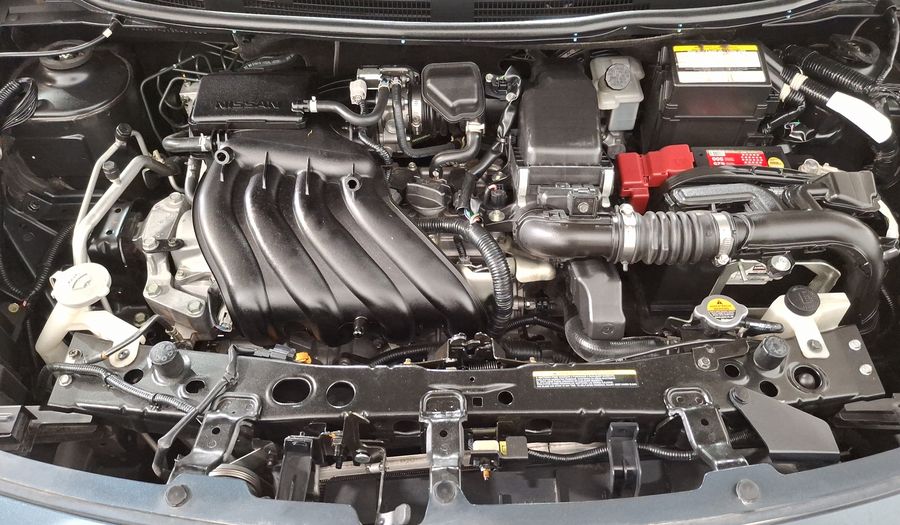 Nissan Versa 1.6 ADVANCE TM AC Sedan 2016