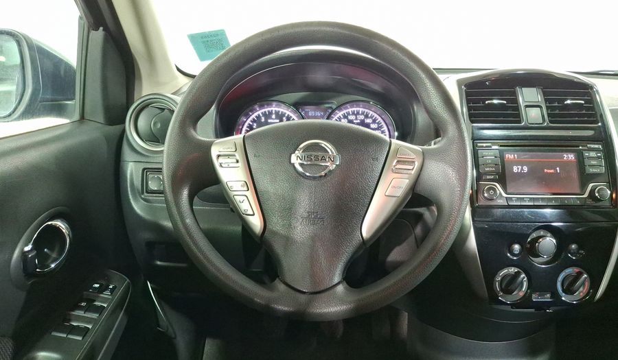 Nissan Versa 1.6 ADVANCE TM AC Sedan 2016