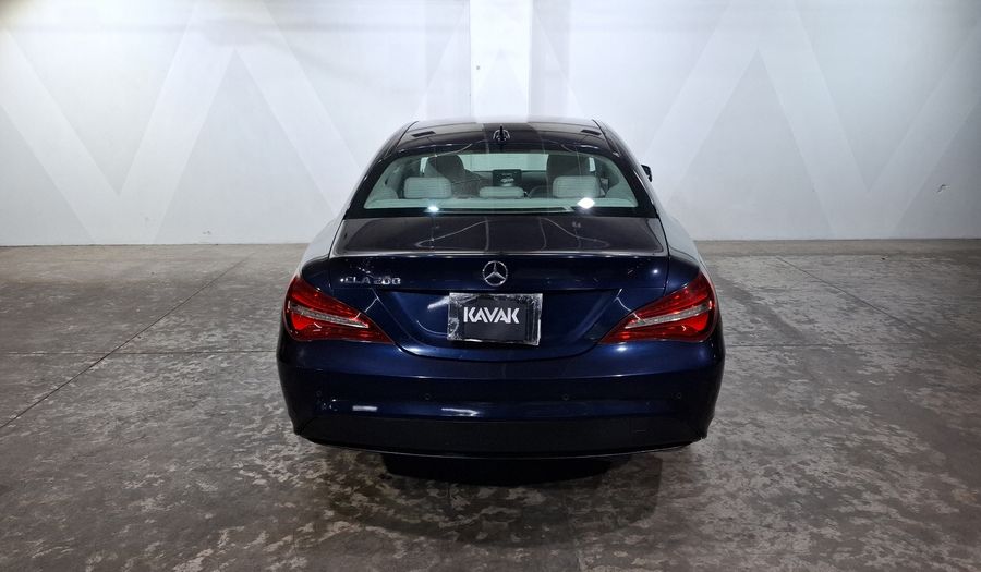 Mercedes Benz Clase Cla 1.6 CLA 200 SPORT AT Coupe 2017