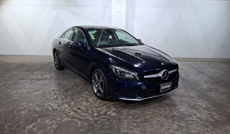Mercedes Benz Clase Cla 1.6 CLA 200 SPORT AT Coupe 2017