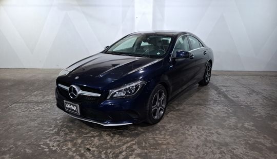 Mercedes Benz • Clase CLA