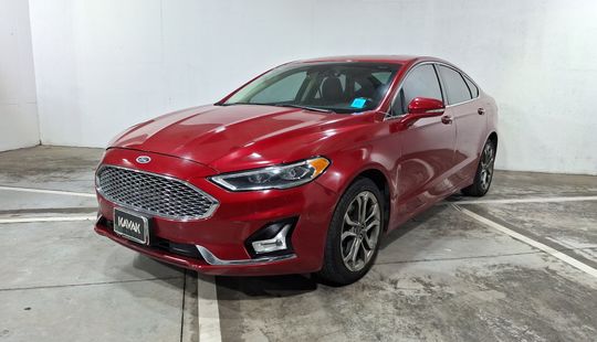 Ford • Fusion