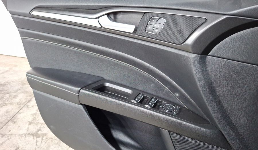 Ford Fusion 2.0 TITANIUM AUTO Sedan 2020
