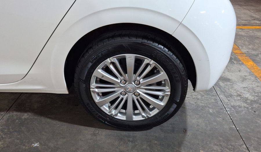 Peugeot 208 1.2 ALLURE PURETECH Hatchback 2020