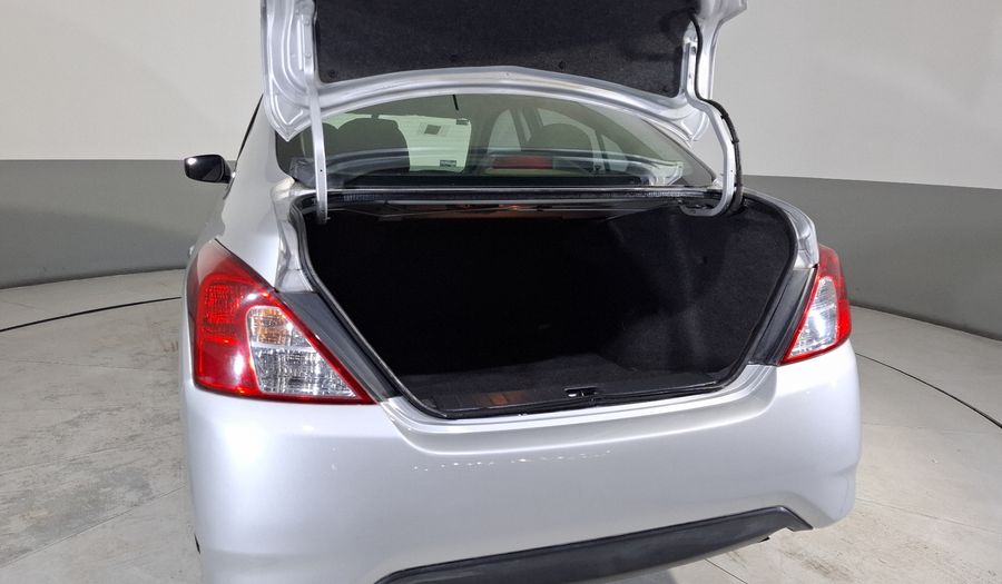 Nissan Versa 1.6 ADVANCE TA AC Sedan 2016