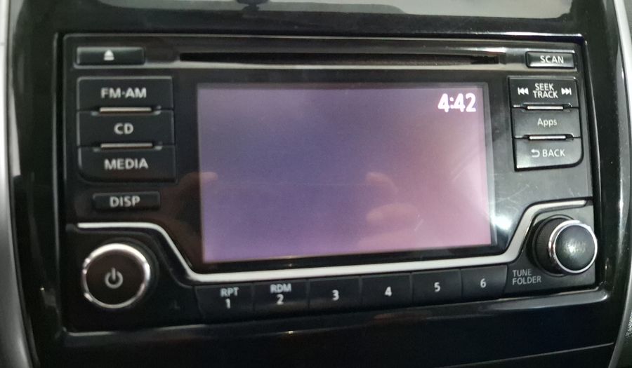 Nissan Versa 1.6 ADVANCE TA AC Sedan 2016