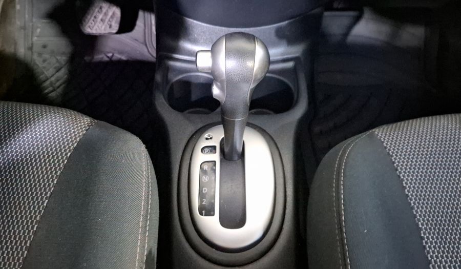 Nissan Versa 1.6 ADVANCE TA AC Sedan 2016