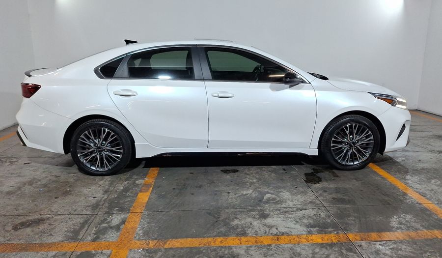 Kia Forte 1.6 GT DCT Sedan 2024