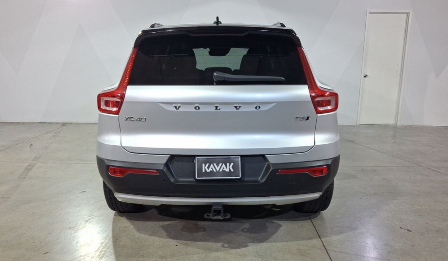 Volvo Xc40 2.0 MOMENTUM T5 AUTO 4WD Suv 2019