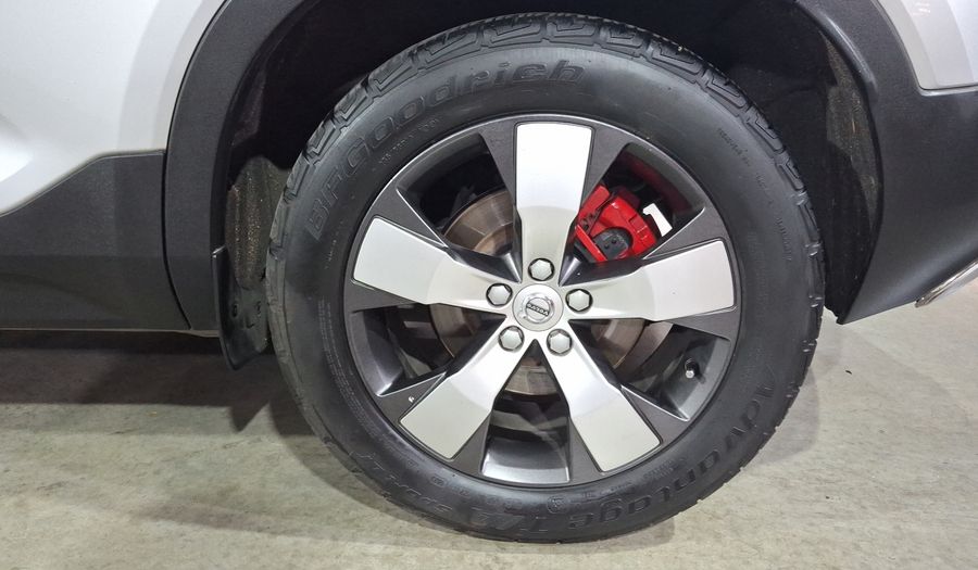 Volvo Xc40 2.0 MOMENTUM T5 AUTO 4WD Suv 2019