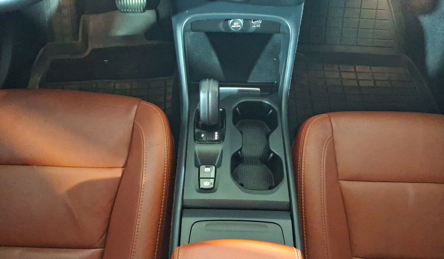 Volvo Xc40 2.0 MOMENTUM T5 AUTO 4WD Suv 2019