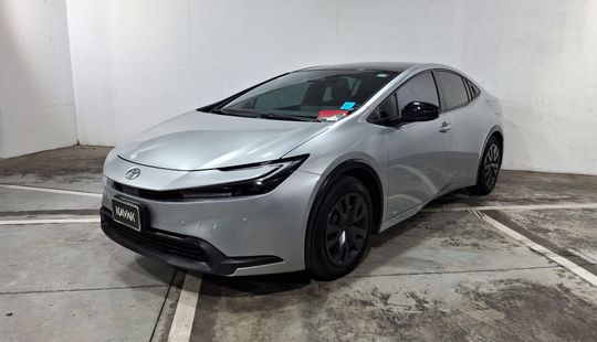 Toyota • Prius