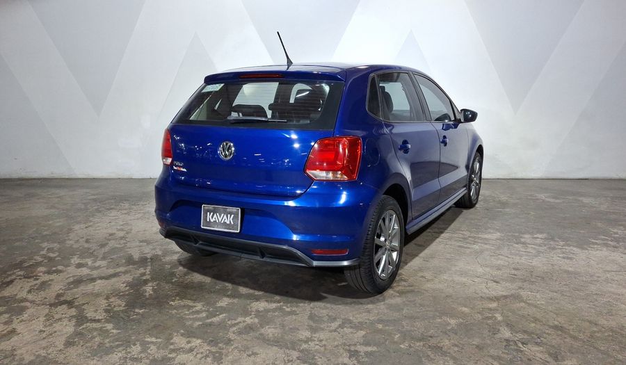Volkswagen Polo 1.6 COMFORTLINE PLUS Hatchback 2020