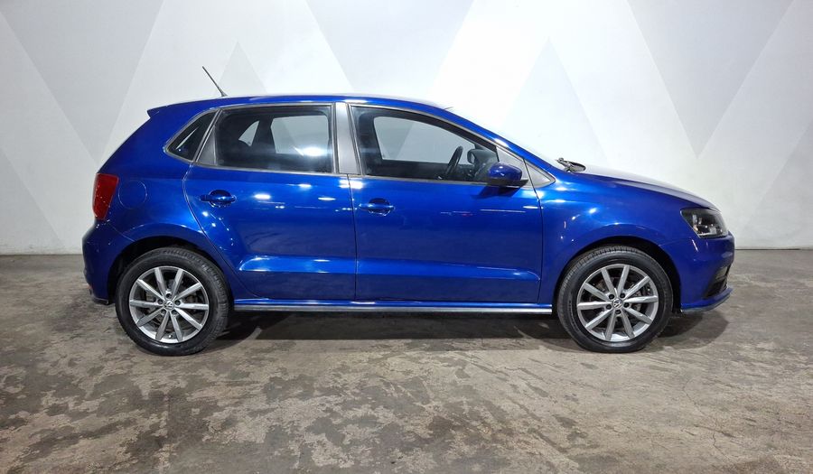 Volkswagen Polo 1.6 COMFORTLINE PLUS Hatchback 2020