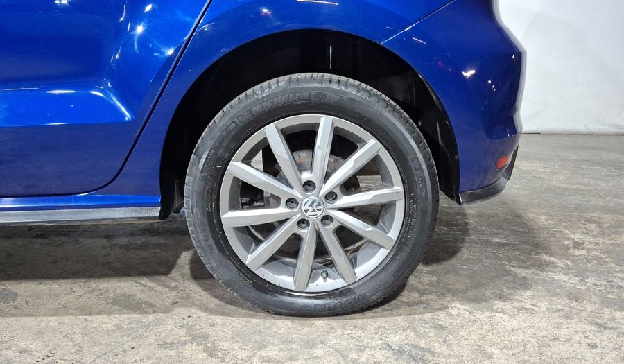 Volkswagen Polo 1.6 COMFORTLINE PLUS Hatchback 2020