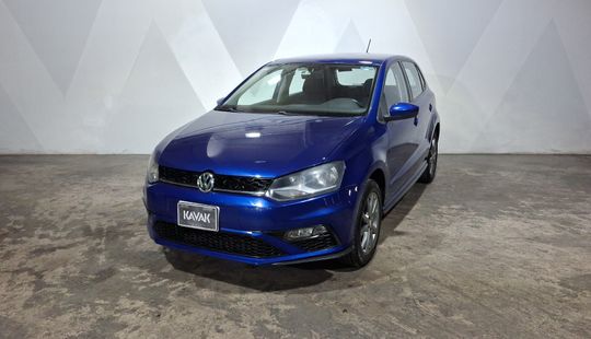 Volkswagen • Polo