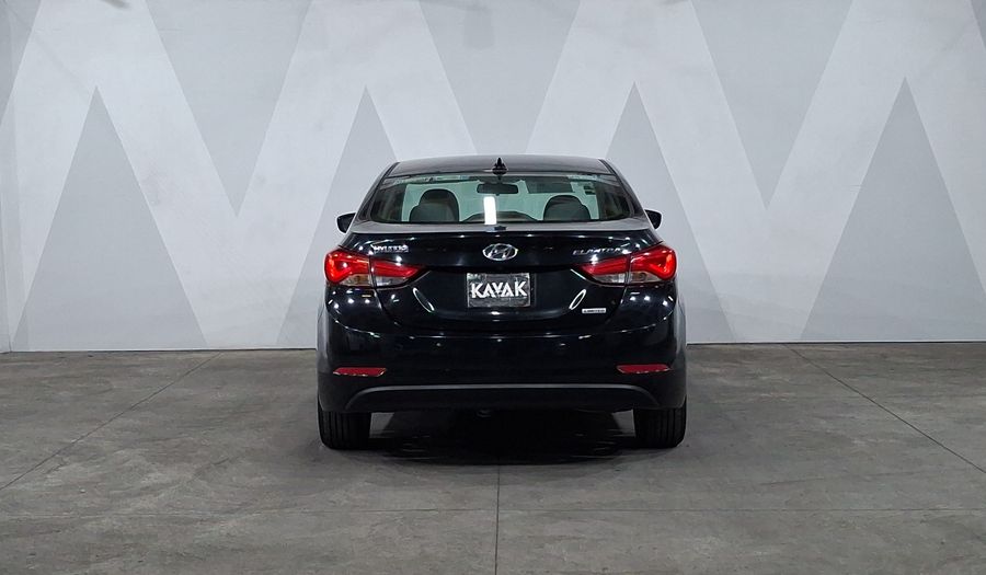 Hyundai Elantra 1.8 LIMITED TECH NAVI AT Sedan 2016