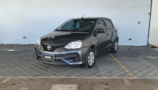 Toyota • Etios
