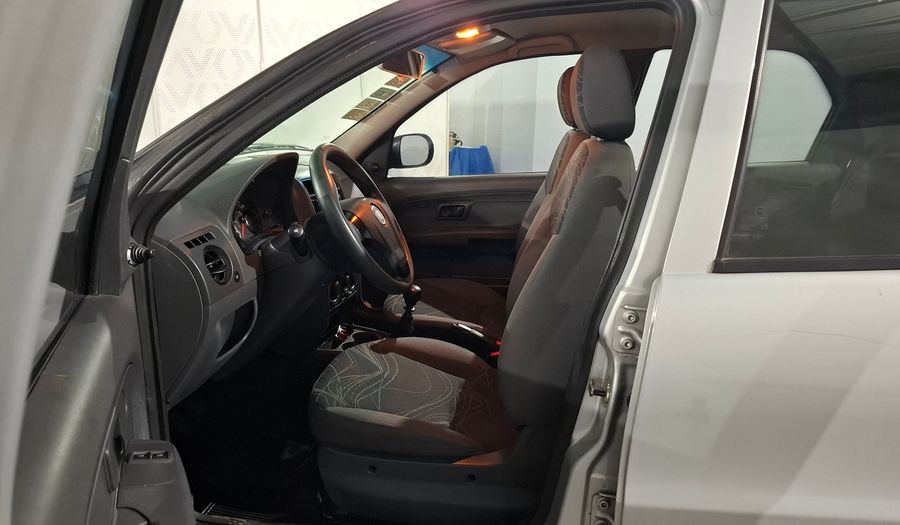 Fiat Palio 1.4 FIRE TOP Hatchback 2015