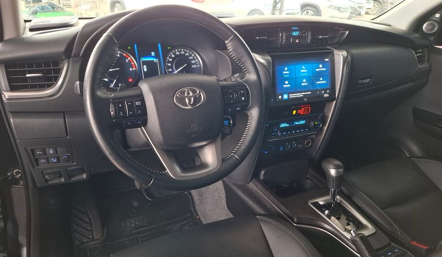 Toyota Sw4 2.8 TDI SRX AUTO 4WD Suv 2023