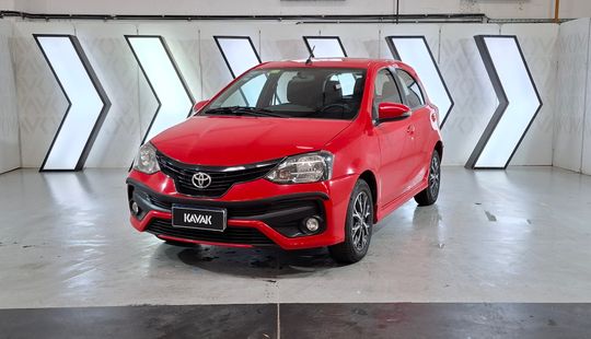 Toyota • Etios