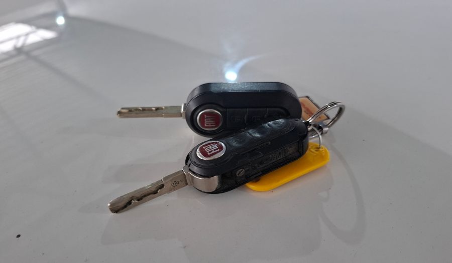 Fiat Palio 1.6 16V ESSENCE Hatchback 2012
