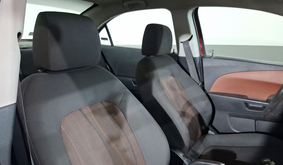 Chevrolet Sonic 1.6 MT D LT Sedan 2015