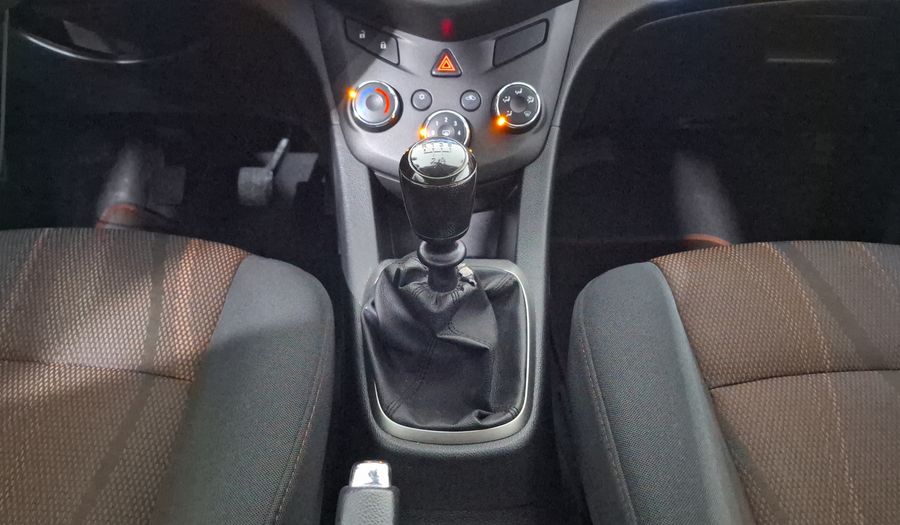 Chevrolet Sonic 1.6 MT D LT Sedan 2015
