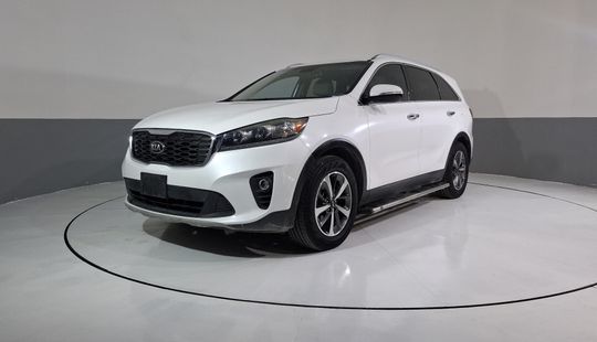 Kia • Sorento