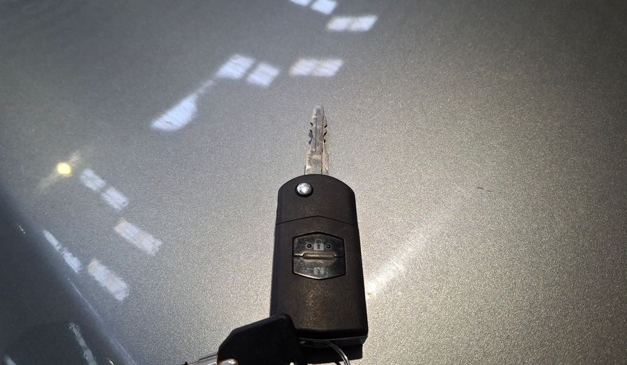 Mazda 3 1.6 SPORT V AUTO SRF Hatchback 2010
