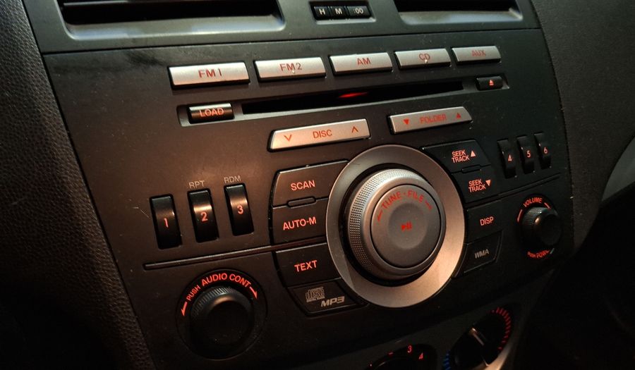Mazda 3 1.6 SPORT V AUTO SRF Hatchback 2010