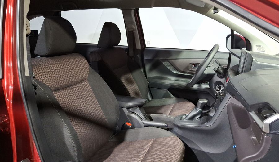 Toyota Avanza 1.5 LE Minivan 2023