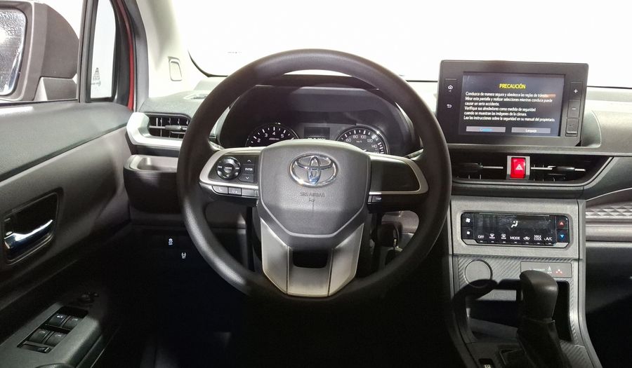 Toyota Avanza 1.5 LE Minivan 2023