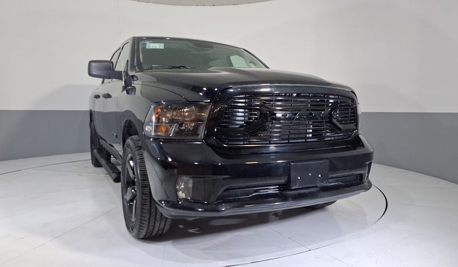 Ram 1500 5.7 CREW CAB SLT TRABAJO 4X4 V8 8 AUTO Pickup 2023