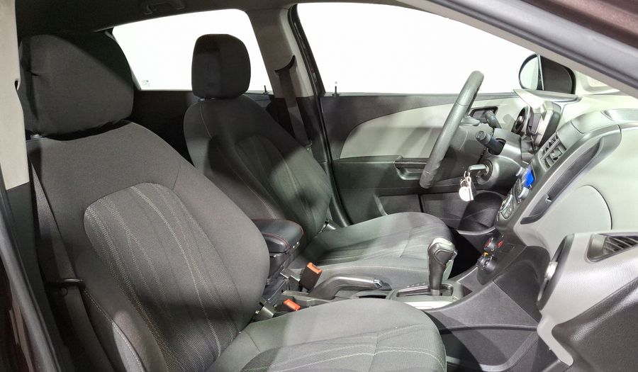 Chevrolet Sonic 1.6 AT K LT Hatchback 2016