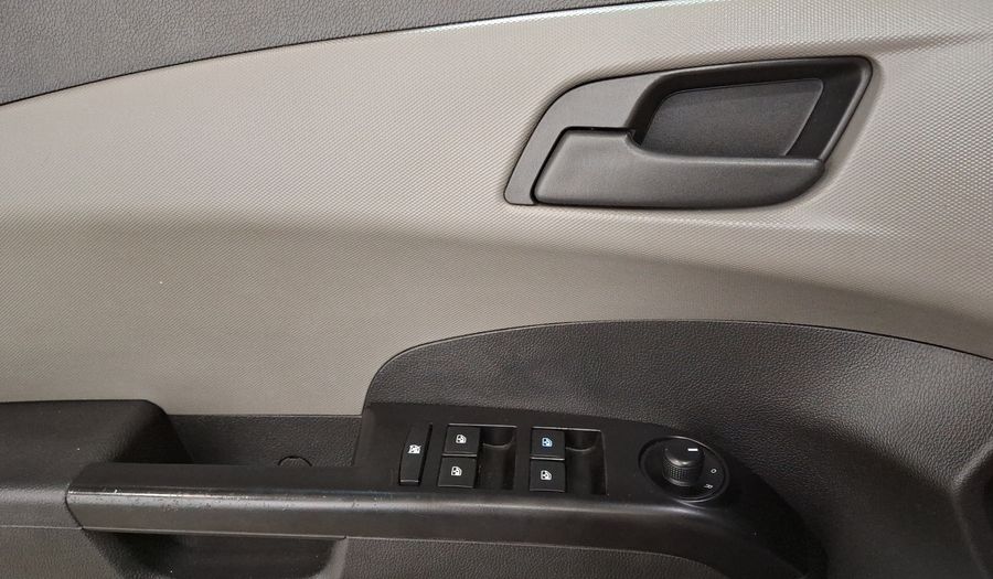 Chevrolet Sonic 1.6 AT K LT Hatchback 2016