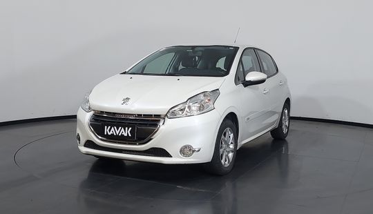 Peugeot • 208