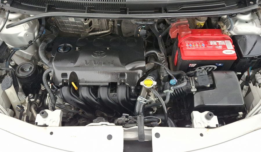 Toyota Yaris 1.5 SEDAN PREMIUM AT Sedan 2015
