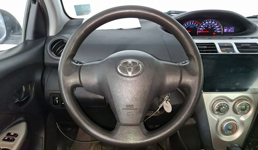 Toyota Yaris 1.5 SEDAN PREMIUM AT Sedan 2015