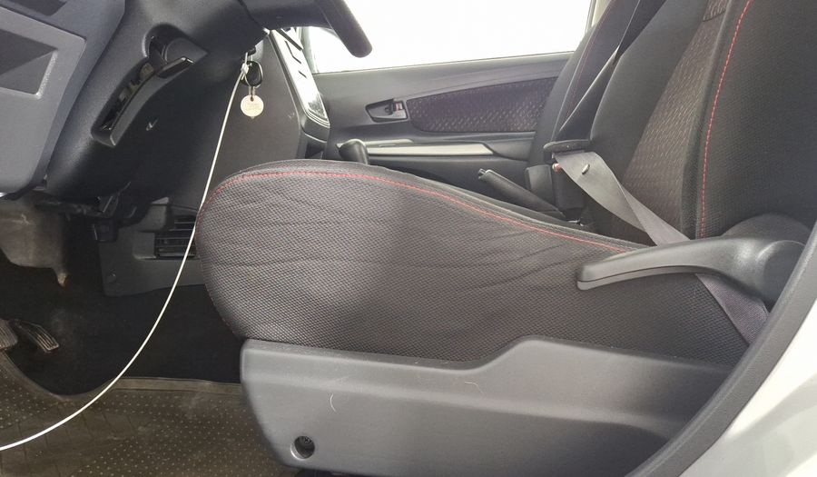 Toyota Avanza 1.5 LE AUTO Minivan 2020