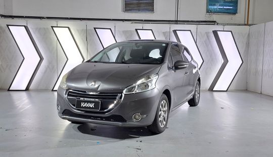 Peugeot • 208