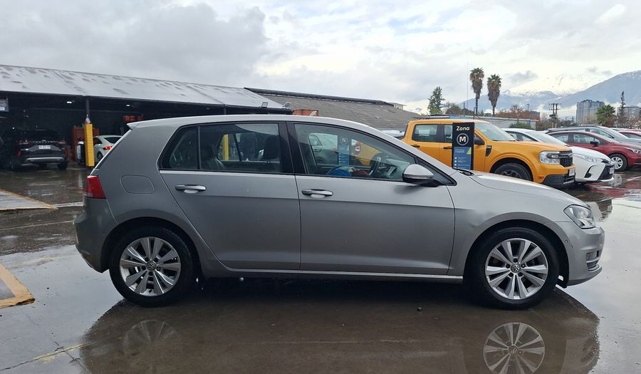 Volkswagen Golf 1.6 MSI AUTO Hatchback 2017