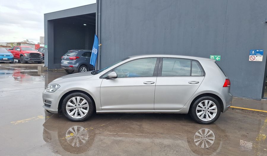 Volkswagen Golf 1.6 MSI AUTO Hatchback 2017