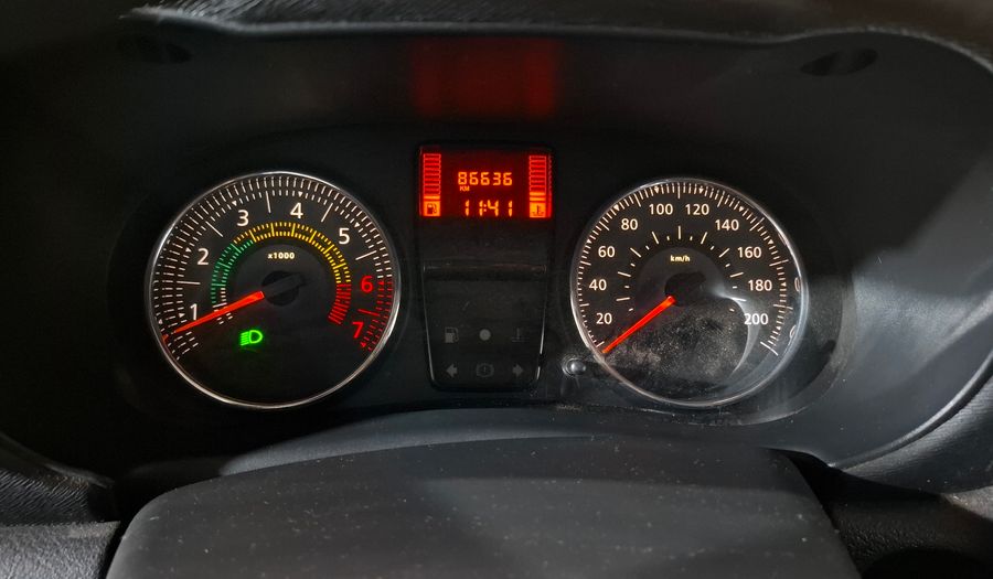 Renault Clio 1.1 CONFORT Hatchback 2014