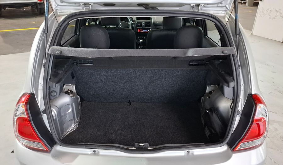 Renault Clio 1.1 CONFORT Hatchback 2014