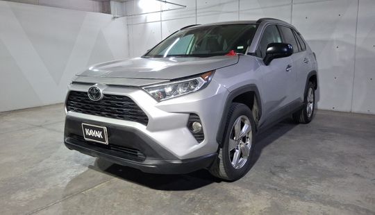 Toyota • RAV4
