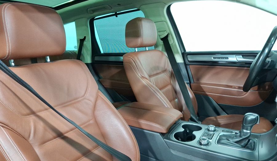 Volkswagen Touareg 4.2 V8 R-LINE Suv 2017
